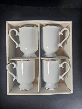Set of 4 Elegant Fine White China Coffee Mugs Made In Japan Gold Trim NIB